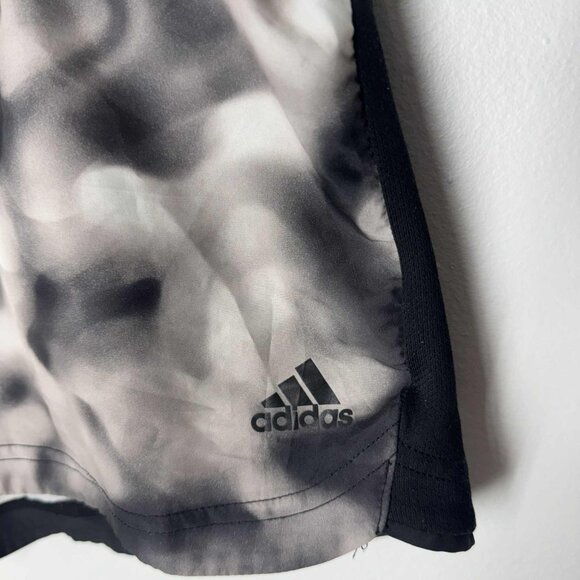 Adidas Women's Shorts Running Active Black brown Medium - Picture 2 of 8